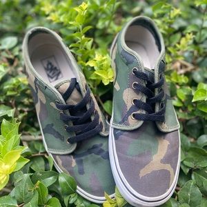 MENS CAMO VANS